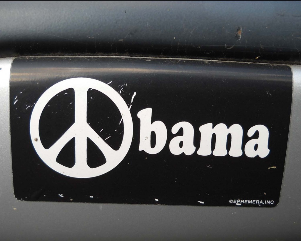 crop of Obama Peace sign
